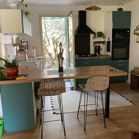Pavillon Dans Un Ecrin De Verdure Avec Piscine * Lodève